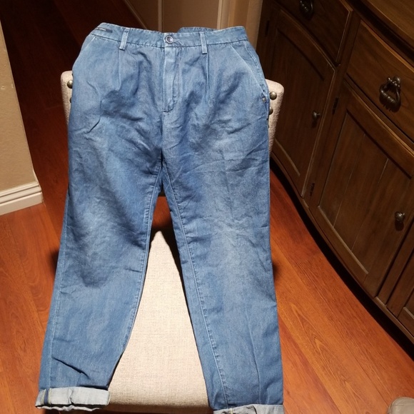 Jeans - Picture 1 of 4